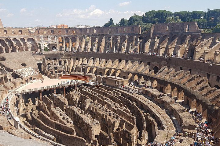 Colosseum and Ancient Rome Private Tour, photo 3