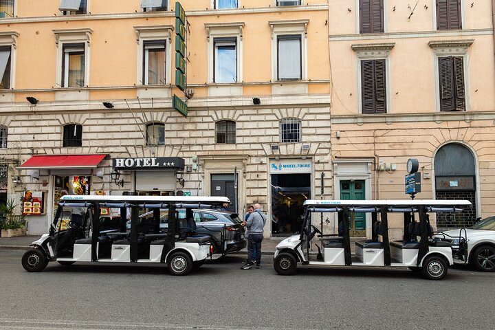 Rome Highlights City Guided Tour by Golf Cart with Gelato, photo 2