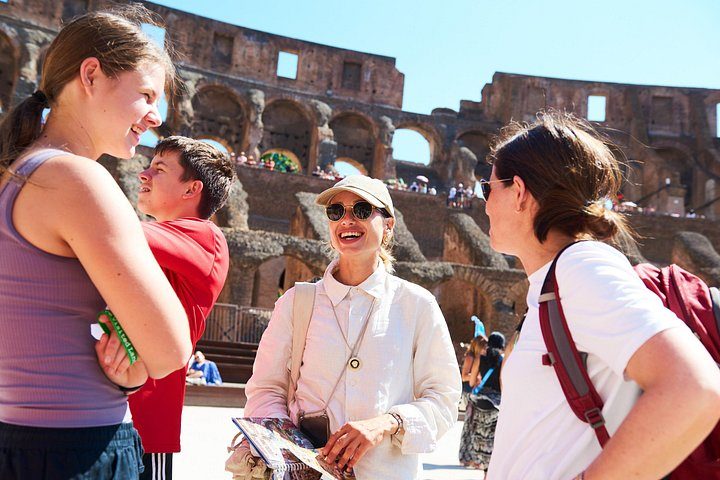 Rome Colosseum Arena and Roman Forum Small Group Tour, photo 3