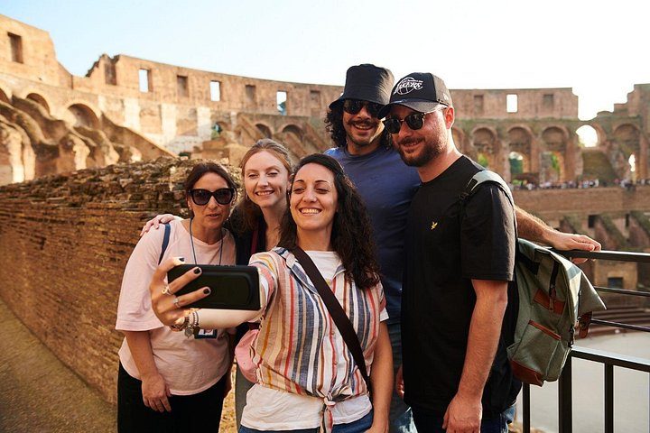 Rome: Colosseum, Roman Forum and Palatine Hill Private Tour, photo 3