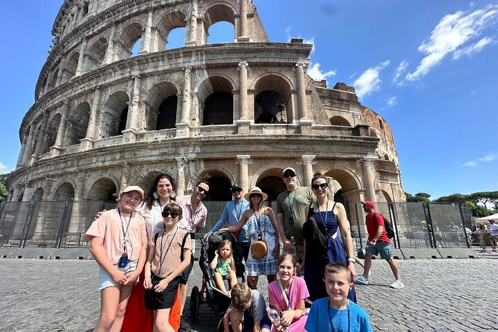 Colosseum and Roman Forum Tour for Kids and Families, photo 3