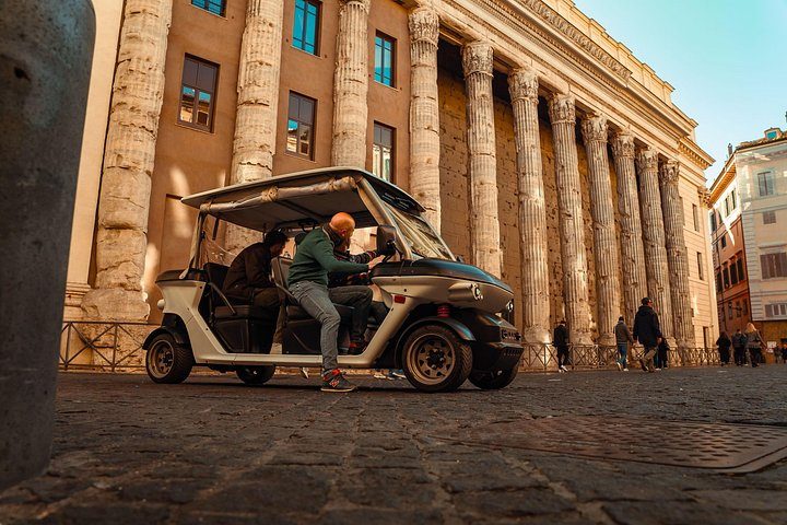 Rome private golf cart tour with entry to Colosseum or catacombs, photo 2