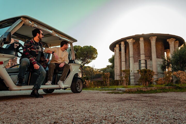 Rome private golf cart tour with entry to Colosseum or catacombs, photo 3