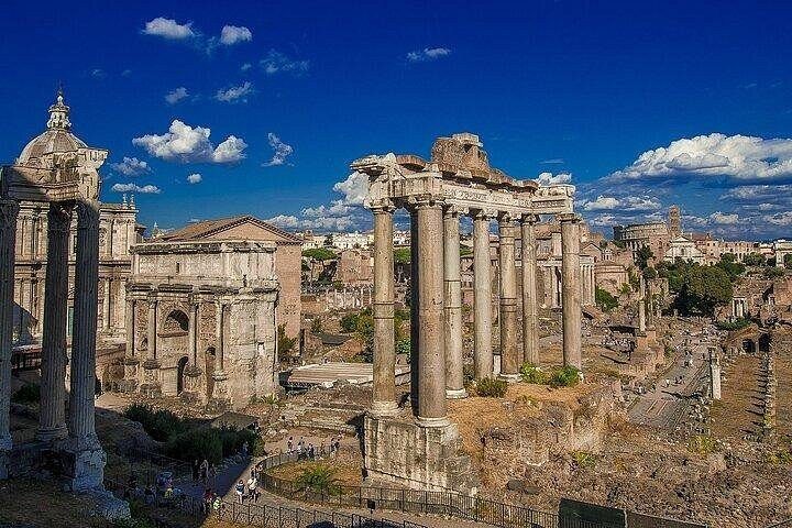 Rome Colosseum Guided Tour with Roman Forum and Arena Access Option, photo 2