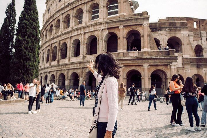 Rome Colosseum Guided Tour with Roman Forum and Arena Access Option, photo 3