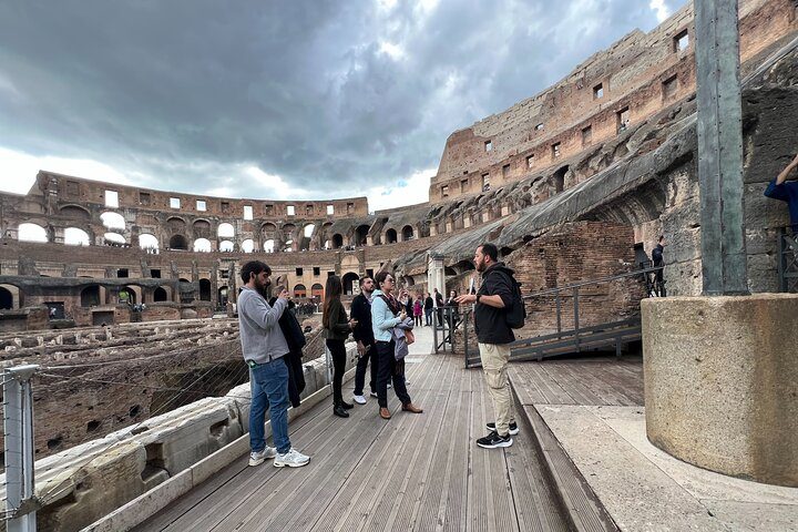 Colosseum Underground or Arena Platform, photo 3