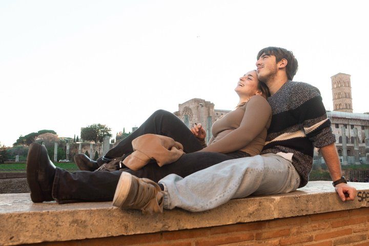Rome Private Photoshoot: Colosseum & Trevi Photo Walk